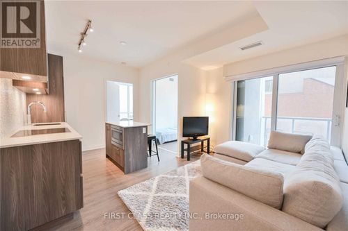 608-1 Yorkville Ave, Toronto, ON, M4W0B1 | Card Image