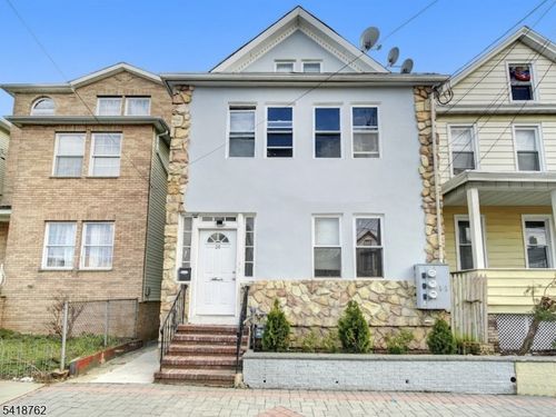 20 Geneva St, Elizabethport, NJ, 07206-1615 | Card Image