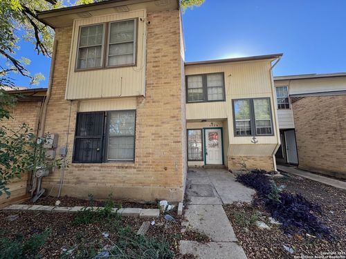 6828 Stockport, San Antonio, TX, 78239-3334 | Card Image