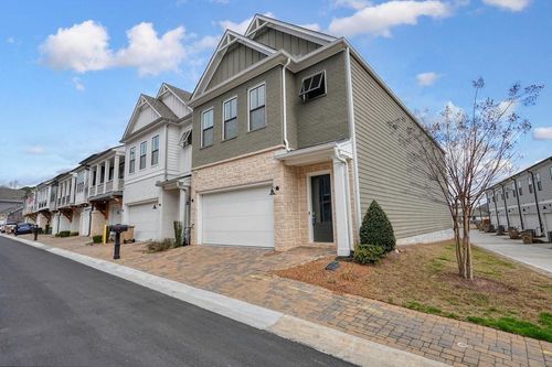 123 Village Green Ave, Woodstock, GA, 30189-3794 | Card Image