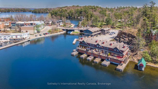 207 - 97D Joseph St, Condo with 4 bedrooms, 3 bathrooms and 2 parking in Port Carling ON | Image 5