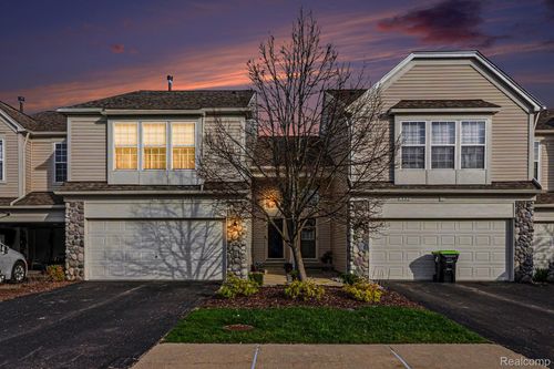 534 Dockside Cir, Holly, MI, 48442-2025 | Card Image