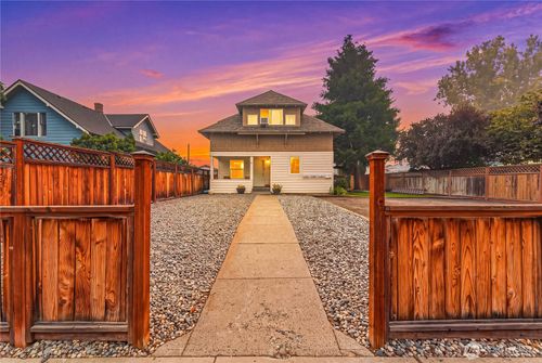 113 N Cleveland Ave, Wenatchee, WA, 98801-2674 | Card Image