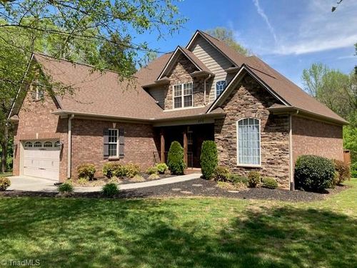 270 Plumstead Ln, Clemmons, NC, 27012-9643 | Card Image