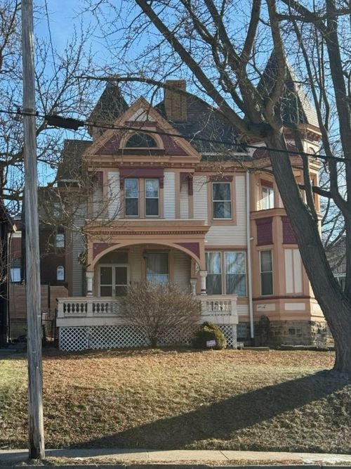 1425 Brownsville Rd, Pittsburgh, PA, 15210-3605 | Card Image