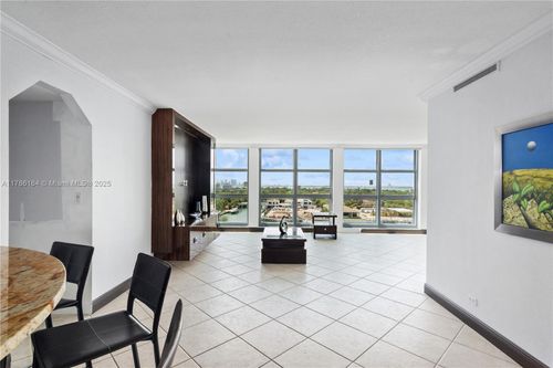 apt-10j-5055 Collins Ave, Miami Beach, FL, 33140-2710 | Card Image