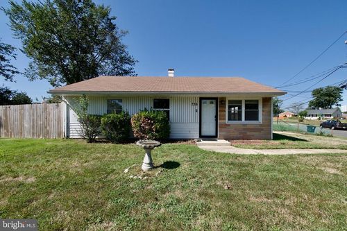 735 Shelby Dr, OXON HILL, MD, 20745-1114 | Card Image