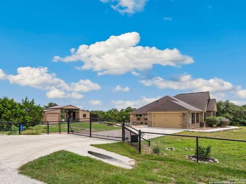 108 Dahlia Pass, Spring Branch, TX, 78070-5056 | Card Image