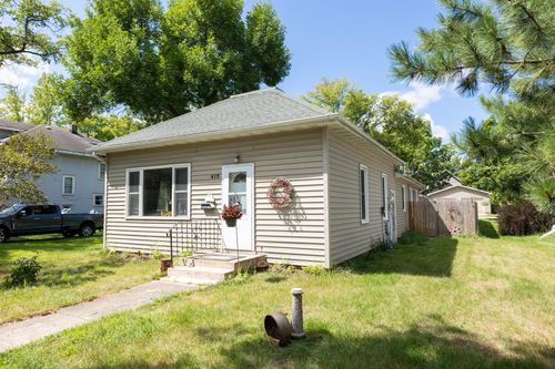 415 3rd St Se, Wadena, MN, 56482-1630 | Card Image