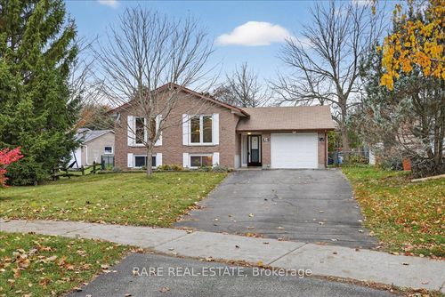 34 Dutch Settlers Crt, Holland Landing, ON, L9N1M2 | Card Image