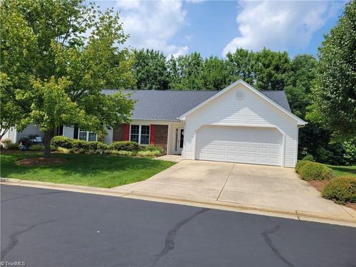 519 Woodland Dr, Greensboro, NC, 27408-7531 | Card Image