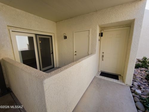 l158-1200 E River Road, Tucson, AZ, 85718 | Card Image