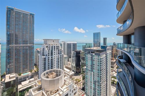 ph5103-1000 Brickell Plz, Miami, FL, 33131-3833 | Card Image