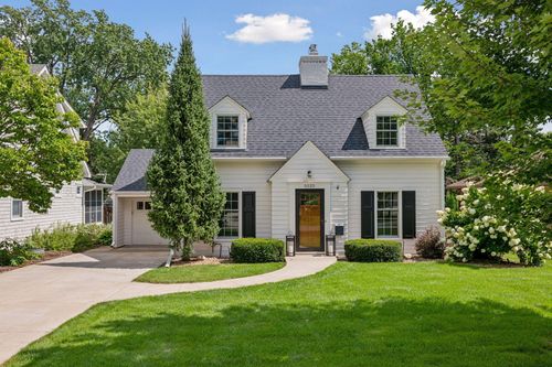 5525 Oaklawn Ave, Edina, MN, 55424-1612 | Card Image