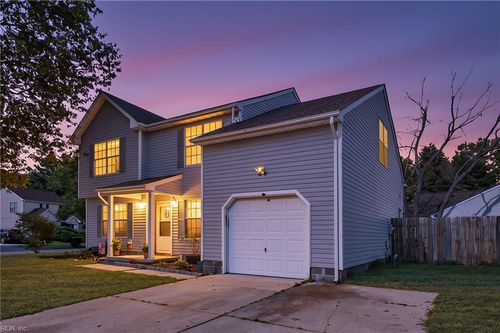 215 Wye Oak Way, Chesapeake, VA, 23323-5621 | Card Image