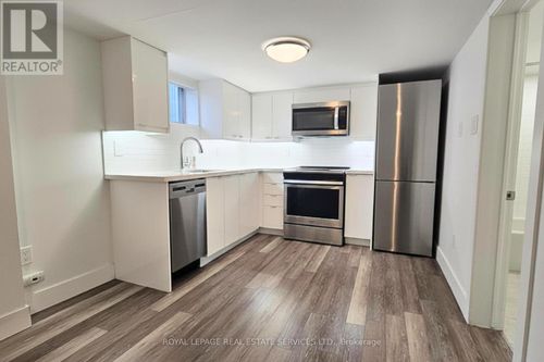 1-28A Third Street, Toronto (New Toronto), ON, M8V2X6 | Card Image