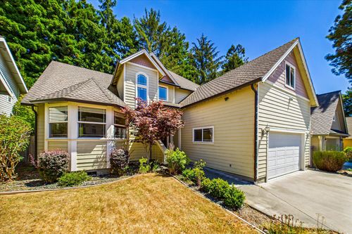 4401 Cedar St, Eureka, CA, 95503-8902 | Card Image