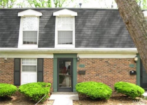 420 Chapel Ridge Dr, Hazelwood, MO, 63042-2606 | Card Image