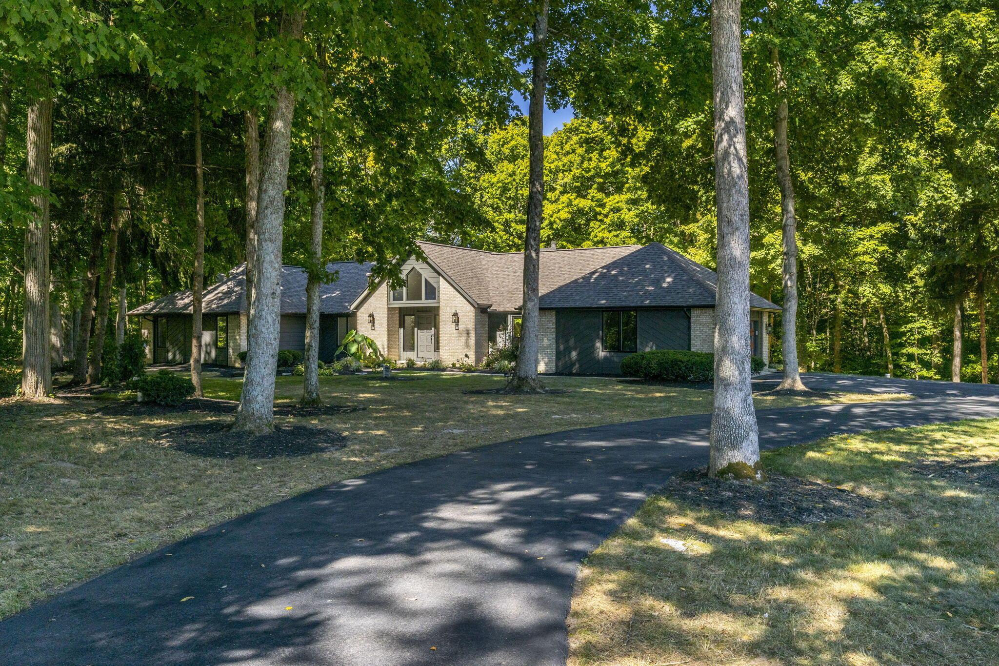 Lambert Rd, Grove City, OH 43123