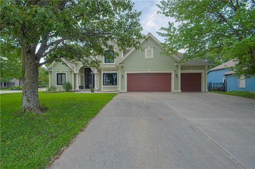 14255 Nw 65th Pl, Parkville, MO, 64152-5264 | Card Image