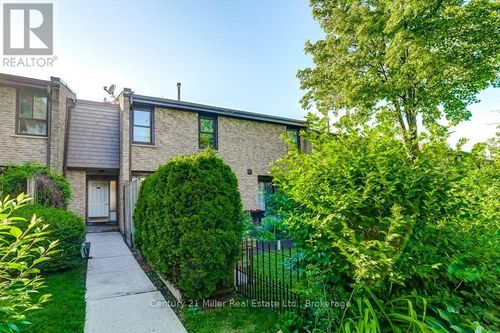 36-2605 Woodchester Dr, Mississauga, ON, L5K2E3 | Card Image