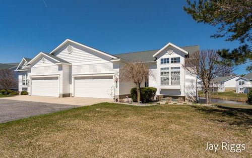 198-2520 E East Turning Leaf Way Way, Fruitport Charter Township, MI, 49415 | Card Image