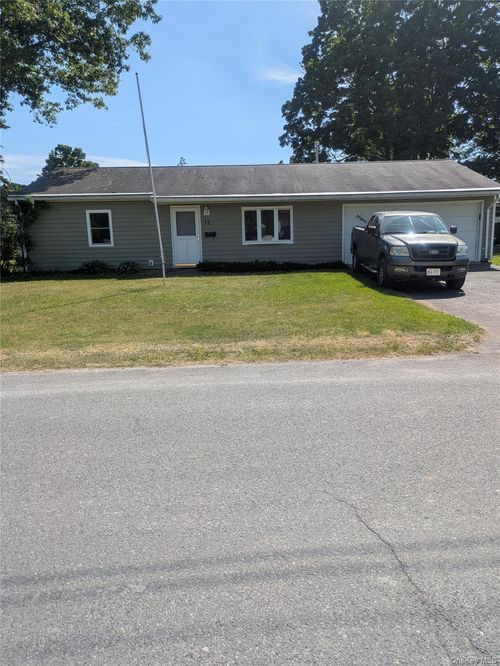 15 Kalina Dr, Saugerties, NY, 12477-2018 | Card Image