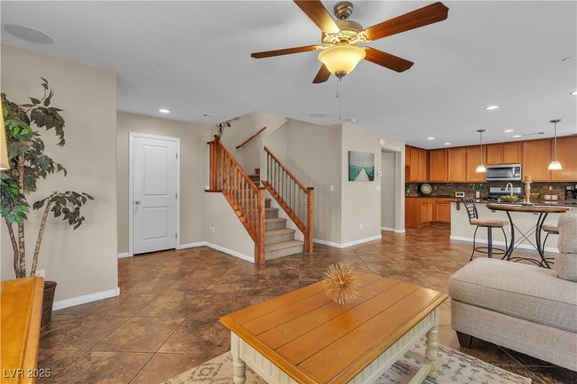 2376 Via Firenze, Townhouse with 3 bedrooms, 3 bathrooms and null parking in Henderson NV | Image 6