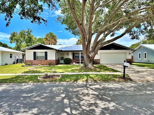 2747 Laura Baugh Dr, MELBOURNE, FL, 32935-4425 | Card Image