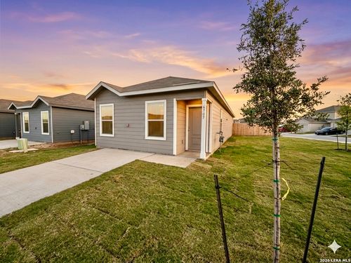 6707 Chert Chase, Elmendorf, TX, 78112-4448 | Card Image
