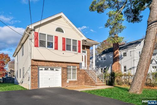 208 Linden Ave, Verona, NJ, 07044-1917 | Card Image