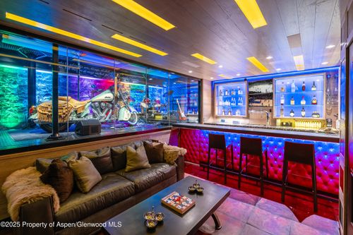 7173 Smuggler Grove Rd, Aspen, CO, 81611-2454 | Card Image