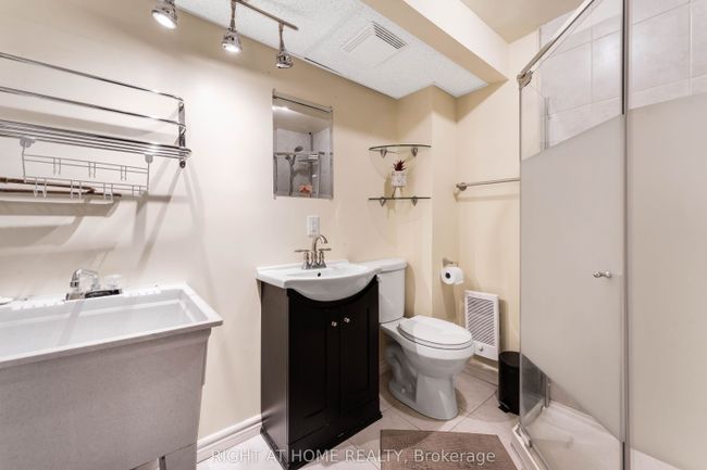 115 Royalton Pvt, House attached with 3 bedrooms, 2 bathrooms and 1 parking in Ottawa ON | Image 24