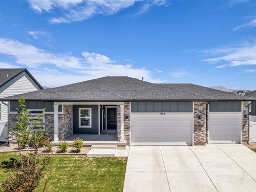 1005 E Antelope Dr, Eagle Mountain, UT, 84005-5964 | Card Image