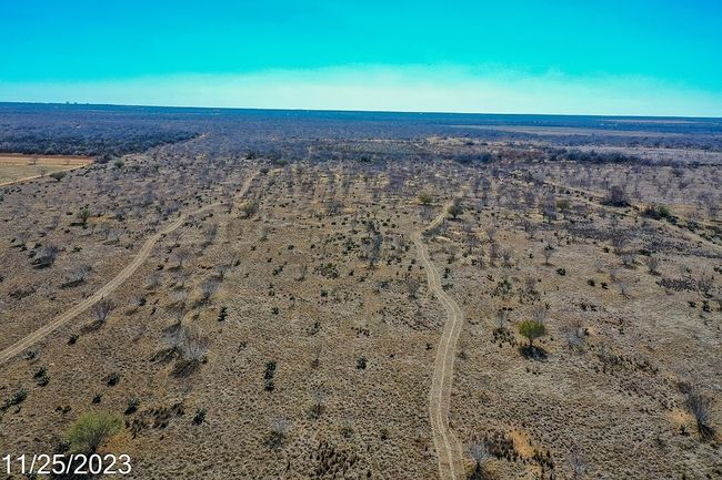 2 Us Hwy 85, Home with 0 bedrooms, 0 bathrooms and null parking in Dilley TX | Image 6
