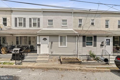 1359 Green St, MARCUS HOOK, PA, 19061-4201 | Card Image