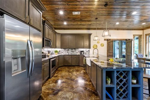 34 Nitro Lane, Broken Bow, OK, 74728 | Card Image