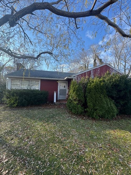 229 Greenwood Ave, Hyannis, MA, 02601-4323 | Card Image