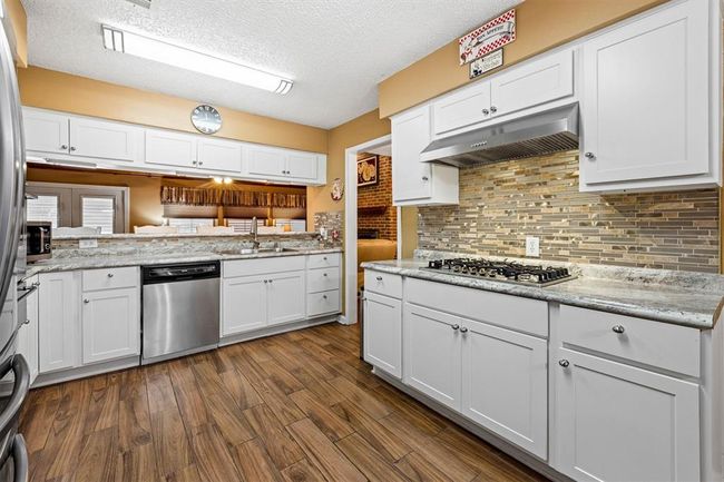 5 Quintana Dr, House other with 3 bedrooms, 2 bathrooms and 2 parking in Galveston TX | Image 8