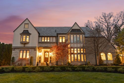 2528 Tremont Rd, Upper Arlington, OH, 43221-3730 | Card Image