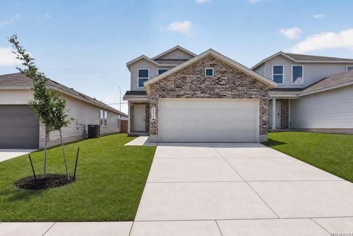 8026 Biggio Ln, Converse, TX, 78109-4901 | Card Image