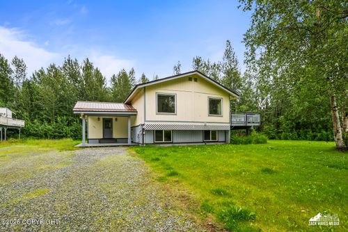 1051 N Old Trunk Rd, Palmer, AK, 99645-8933 | Card Image