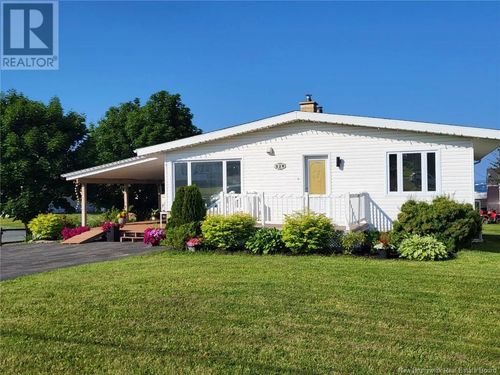 529 Rue Principale, Pointe Verte, NB, E8J3A2 | Card Image