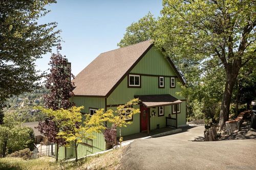 1141 Grass Valley Rd, Lake Arrowhead, CA, 92352 | Card Image