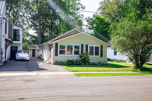 339 Beechwood Ave, Crystal Beach, ON, L0S1N0 | Card Image