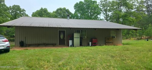 2002 Sherwood Dr, McComb, MS, 39648-8105 | Card Image