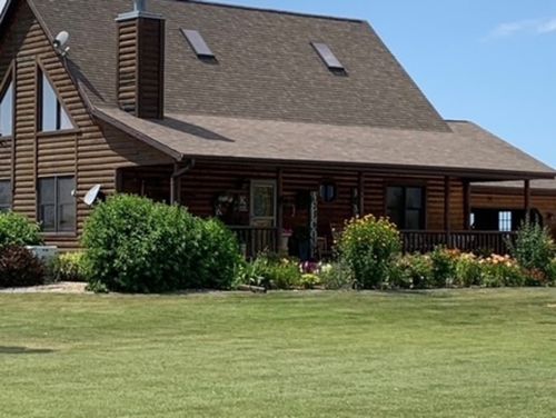 3047 E 11th Rd, Utica, IL, 61373-9647 | Card Image