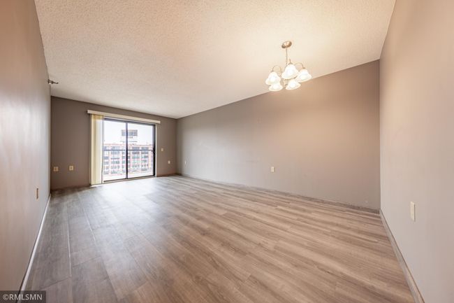 Living/dining room | Image 9