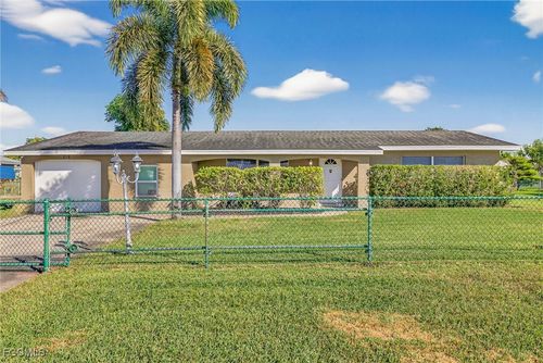 219 Richmond Ave S, Lehigh Acres, FL, 33936-7051 | Card Image