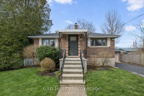 80 Church St, Elora, ON, N0B1S0 | Card Image
